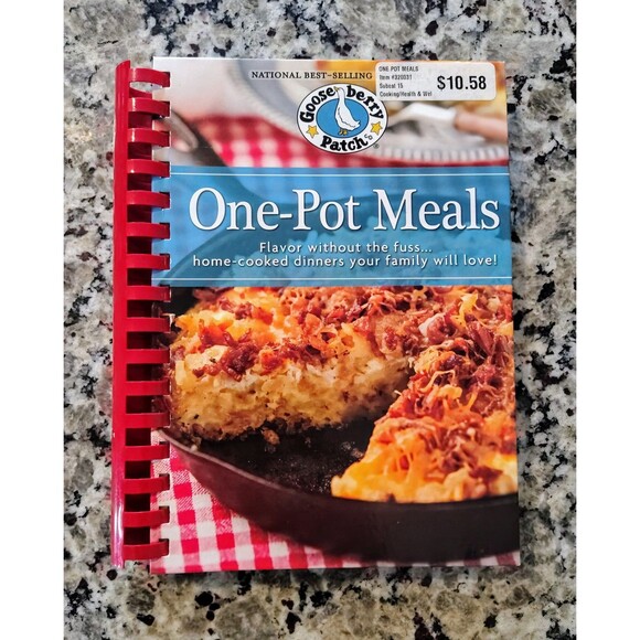 Gooseberry Patch One-Pot Meals Cookbook Family Dinners Spiral Bound Recipes 2016 - Picture 1 of 10